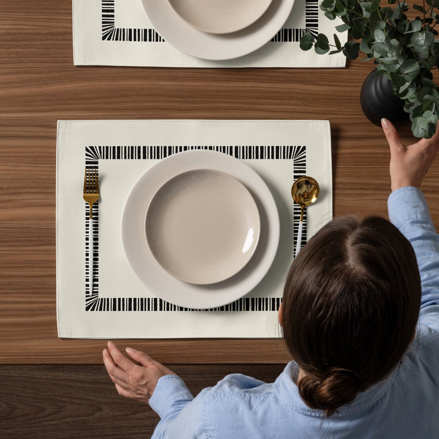 Placemat Set with Hand-painted Classic Border Motif Print, CABM-1013