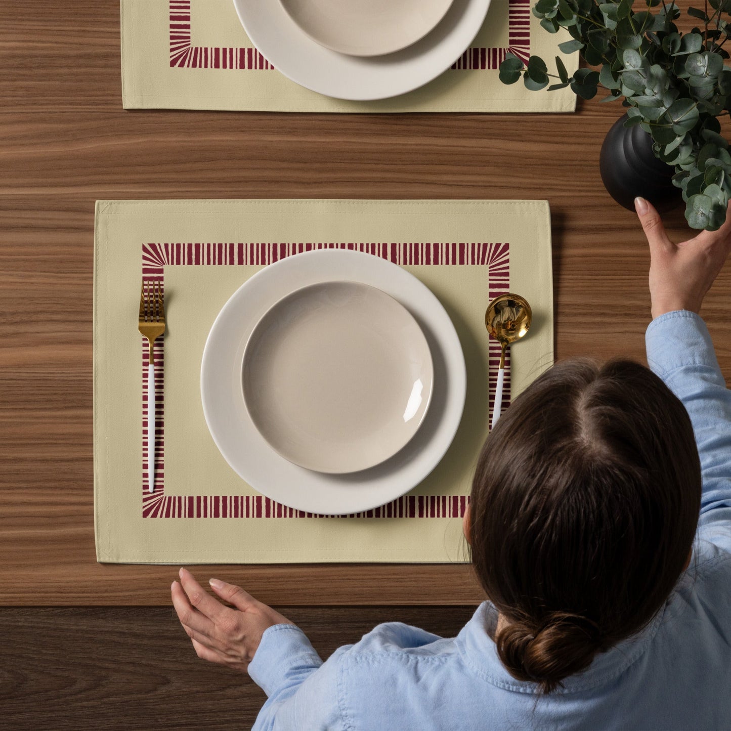Placemat Set with Hand-painted Classic Border Motif Print, CABM-1284