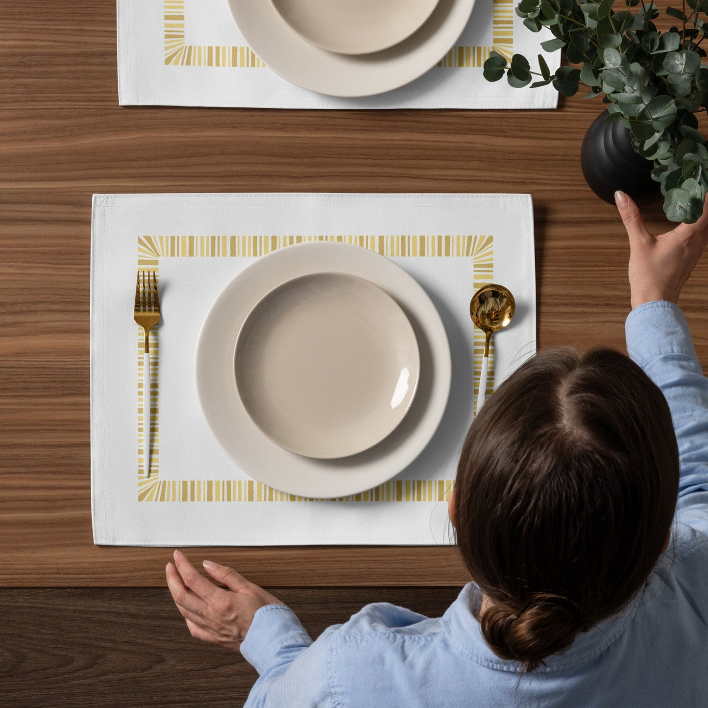 Placemat Set with Hand-painted Classic Border Motif Print, CABM-1381